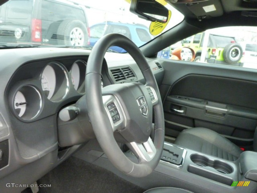 2011 Challenger R/T Classic - Toxic Orange Pearl / Dark Slate Gray photo #16