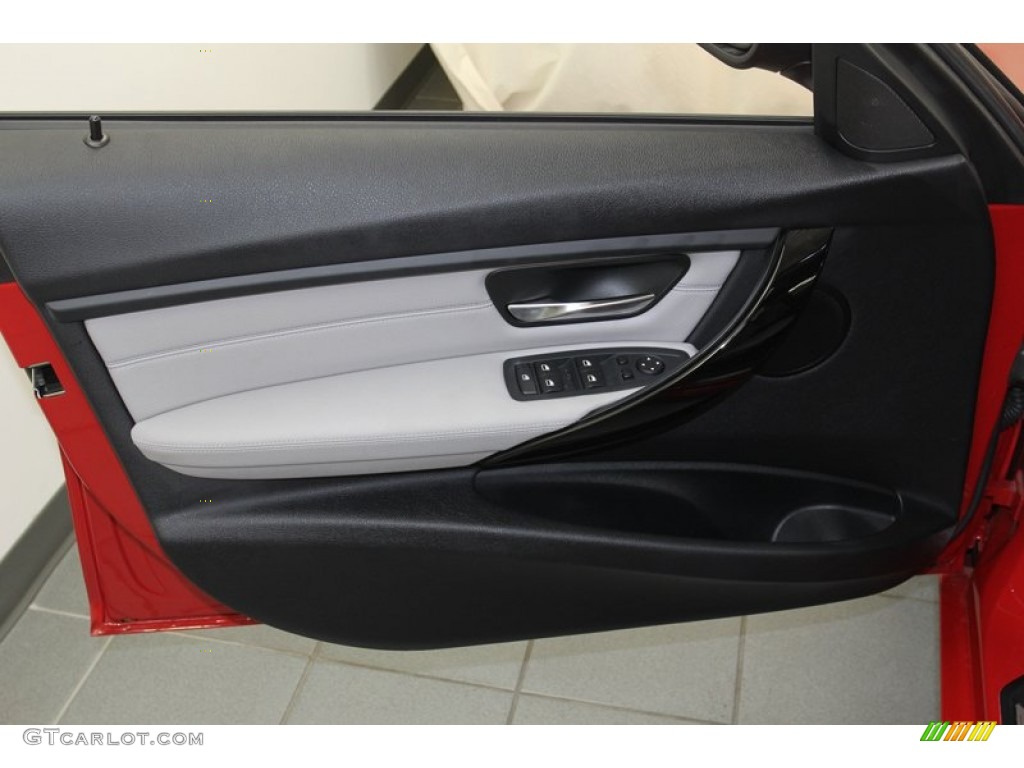 2012 BMW 3 Series 328i Sedan Everest Grey/Black Highlight Door Panel Photo #79654911