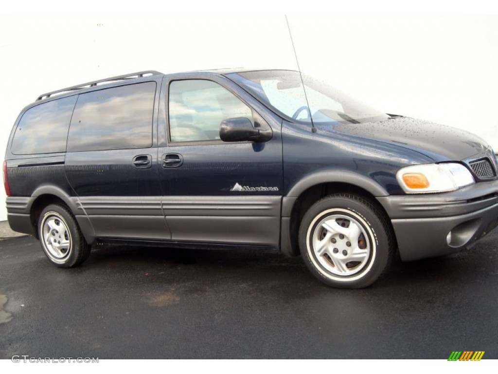 2002 Montana  - Blue Black Metallic / Gray photo #15