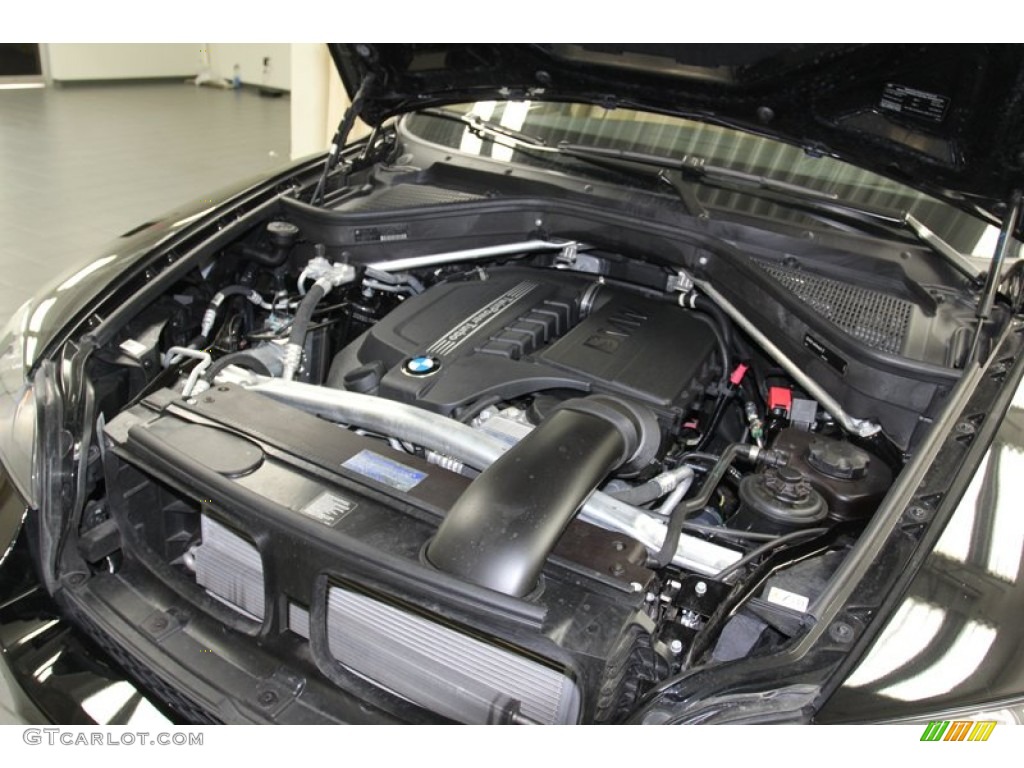 2012 BMW X6 xDrive35i Engine Photos