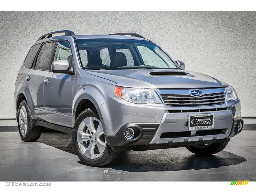 2010 Forester 2.5 XT Limited - Steel Silver Metallic / Platinum photo #12