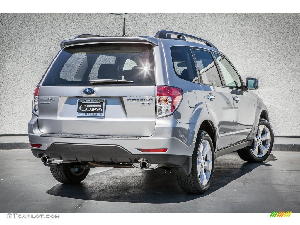 2010 Forester 2.5 XT Limited - Steel Silver Metallic / Platinum photo #14