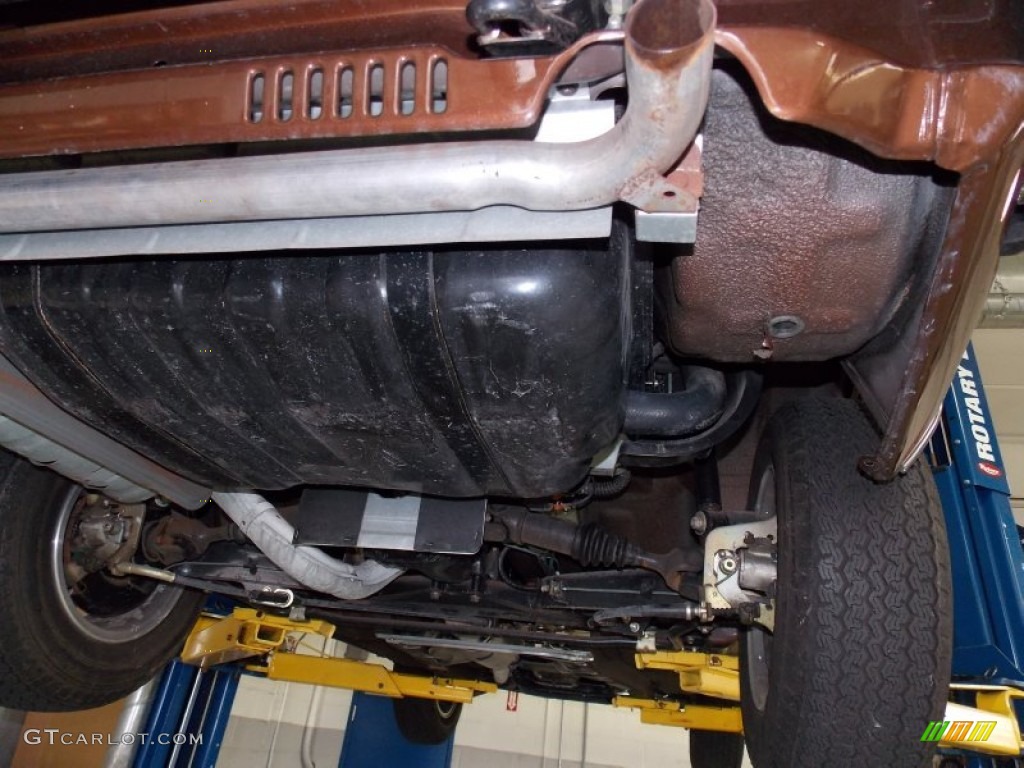 1979 Datsun 280ZX Fastback Undercarriage Photo #79657045