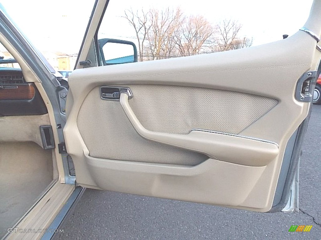 1980 Mercedes-Benz S Class 450 SEL Beige Door Panel Photo #79657799