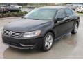Black - Passat 2.5L SE Photo No. 3