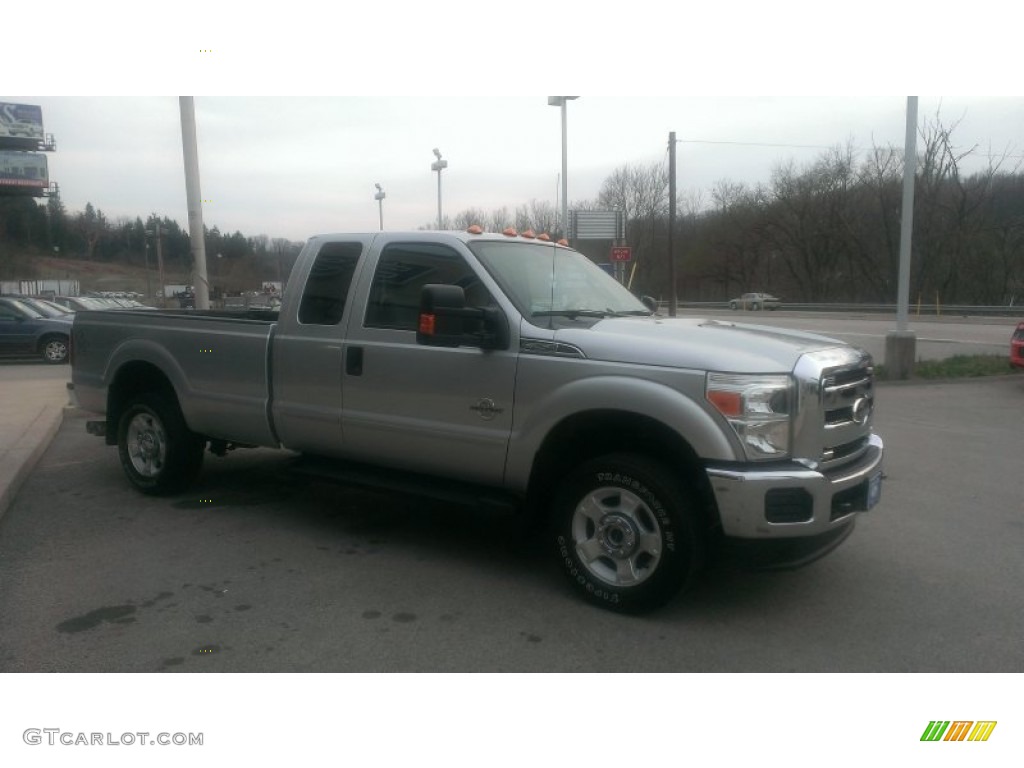 2011 F250 Super Duty XLT SuperCab 4x4 - Ingot Silver Metallic / Steel Gray photo #1