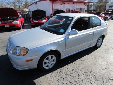 2005 Hyundai Accent GT Coupe Data, Info and Specs