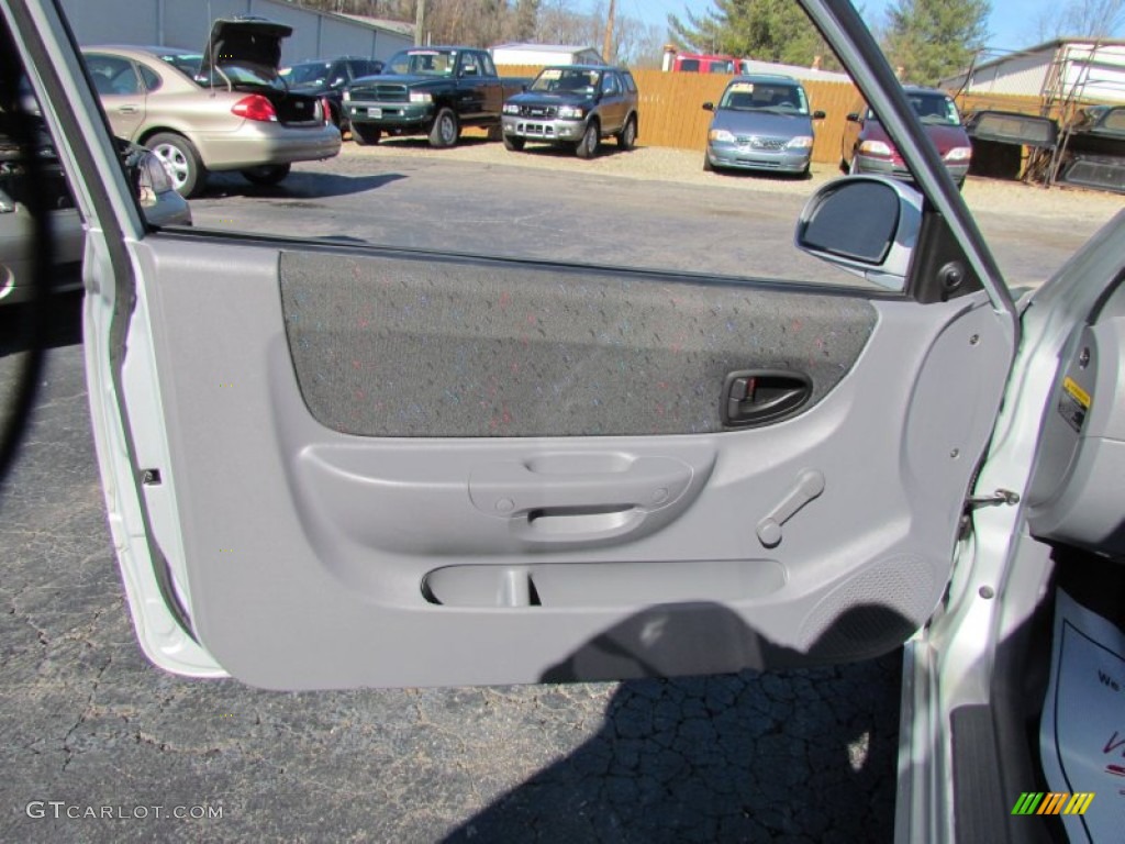 2005 Hyundai Accent GT Coupe Gray Door Panel Photo #79661480