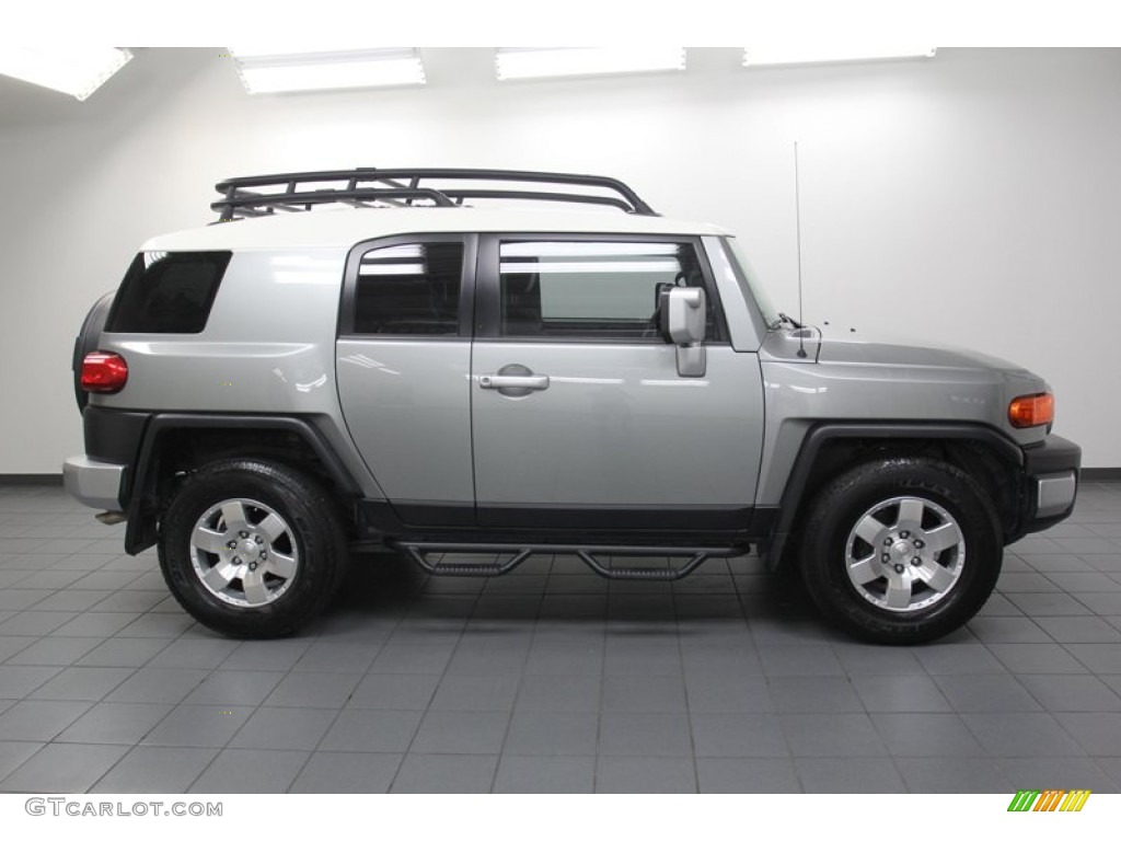 Silver Fresco Metallic 2010 Toyota FJ Cruiser Standard FJ Cruiser Model Exterior Photo #79663566