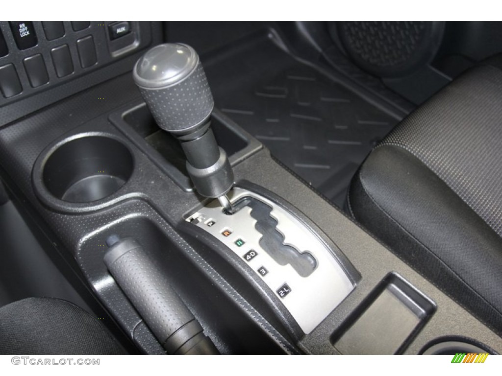 2010 Toyota FJ Cruiser Standard FJ Cruiser Model Transmission Photos