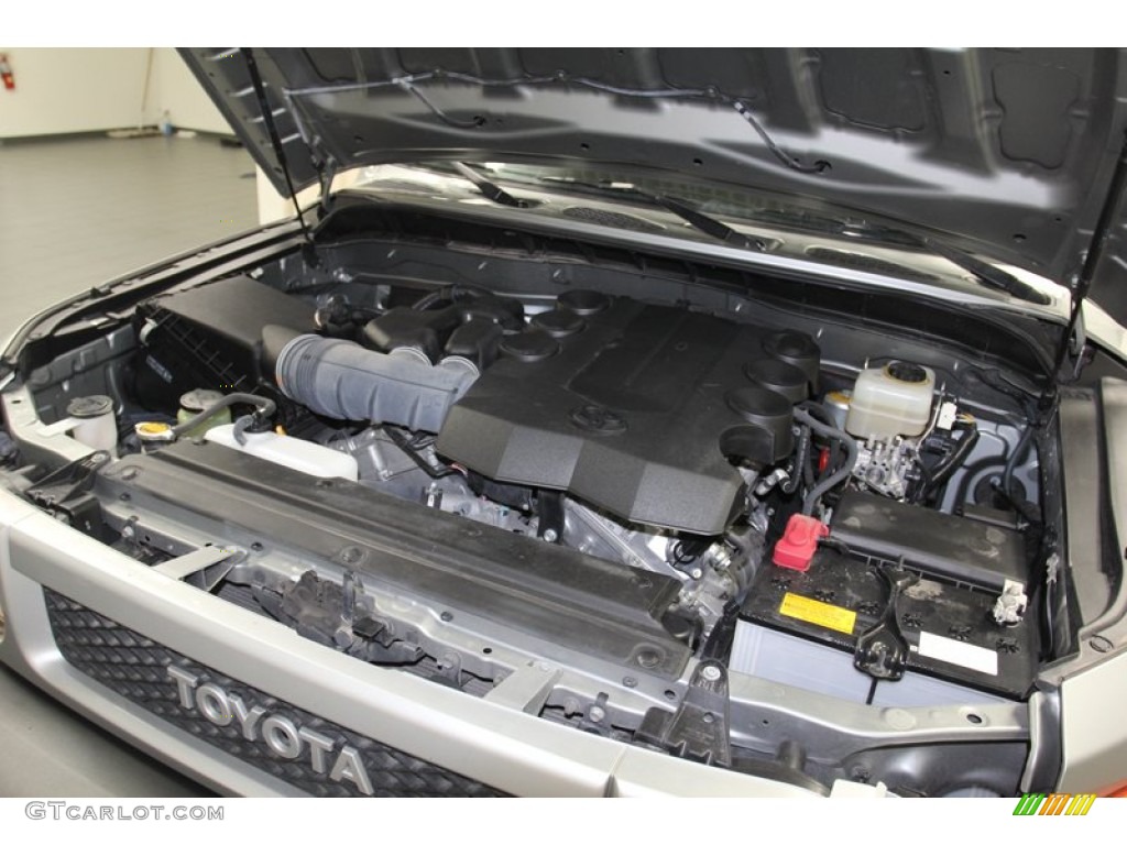 2010 Toyota FJ Cruiser Standard FJ Cruiser Model 4.0 Liter DOHC 24-Valve Dual VVT-i V6 Engine Photo #79664100