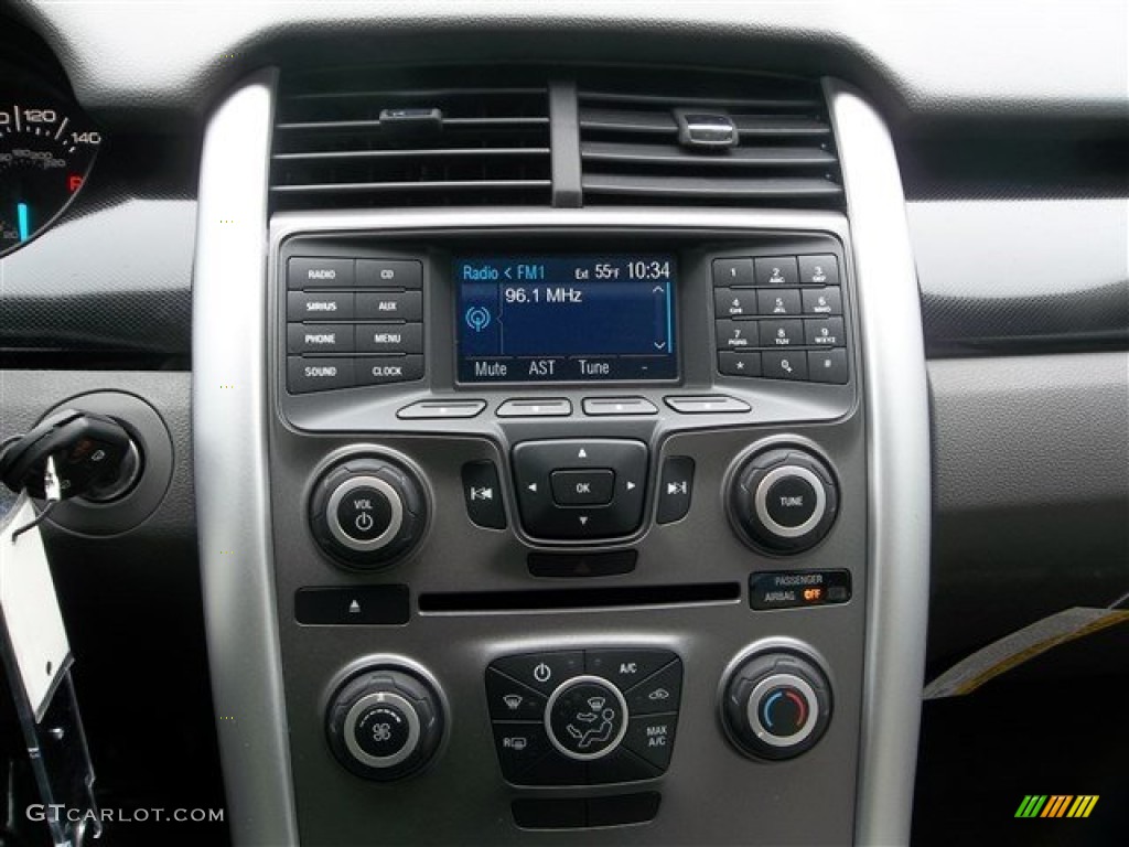2013 Ford Edge SE Controls Photo #79665750
