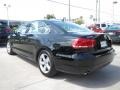 Black - Passat 2.5L SE Photo No. 3