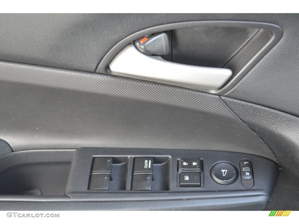 2011 Honda Accord LX Sedan Controls Photo #79667134
