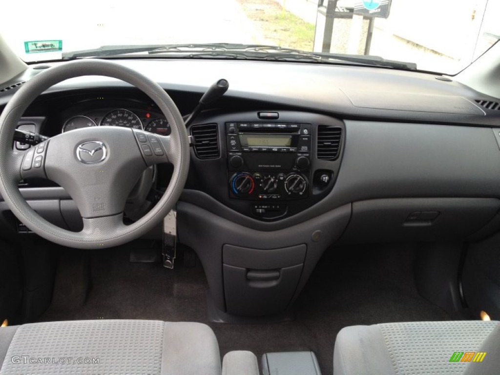 2006 Mazda MPV LX Gray Dashboard Photo #79667829