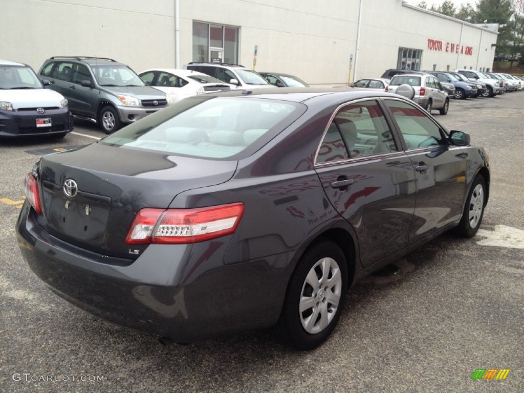 2010 Camry LE - Magnetic Gray Metallic / Ash Gray photo #6