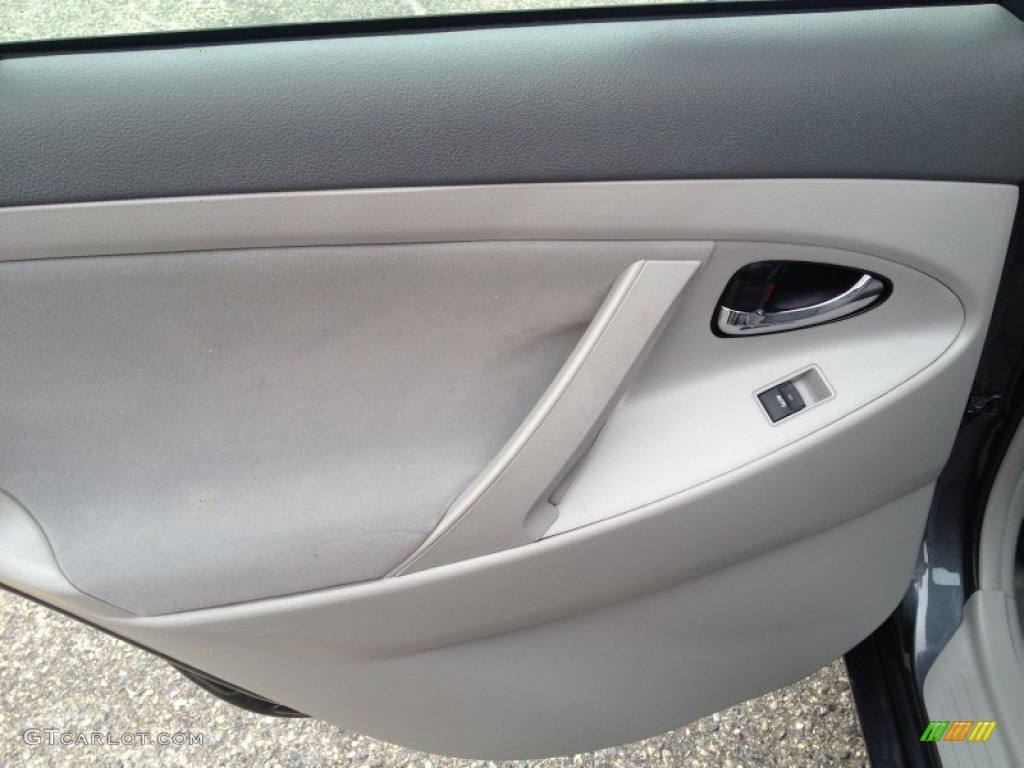 2010 Camry LE - Magnetic Gray Metallic / Ash Gray photo #9