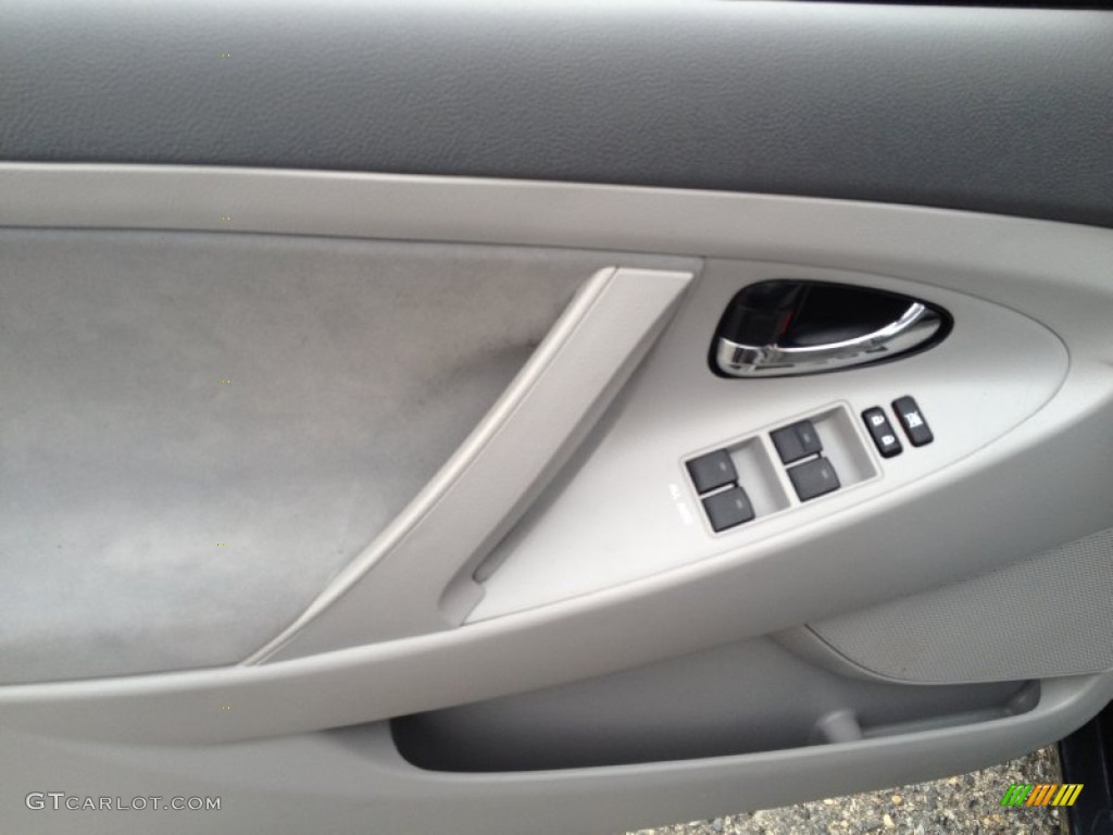 2010 Camry LE - Magnetic Gray Metallic / Ash Gray photo #12