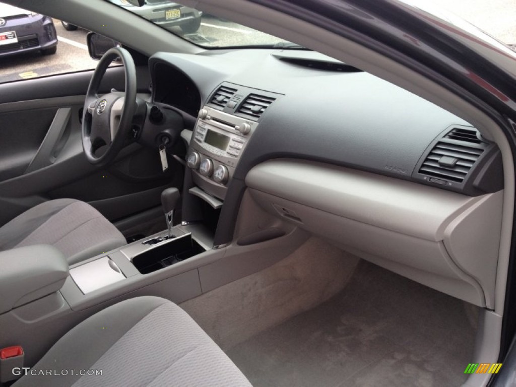 2010 Camry LE - Magnetic Gray Metallic / Ash Gray photo #24