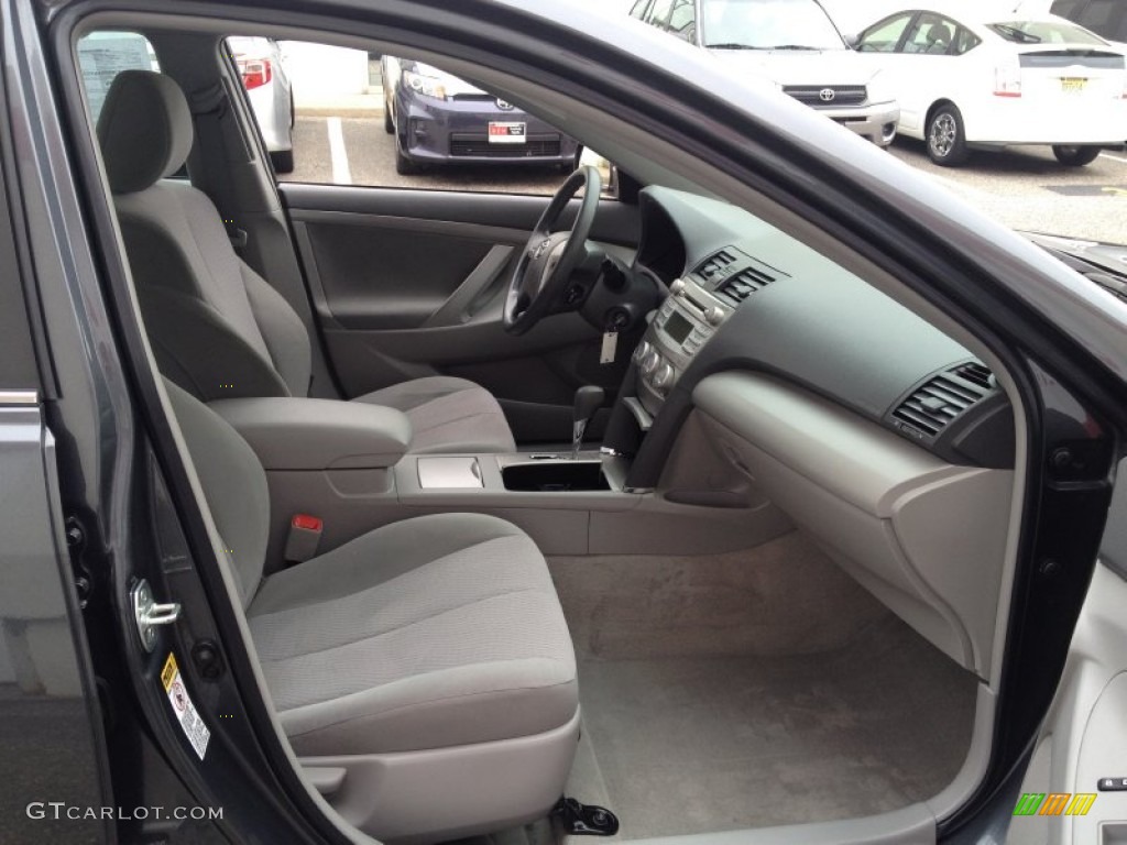 2010 Camry LE - Magnetic Gray Metallic / Ash Gray photo #25