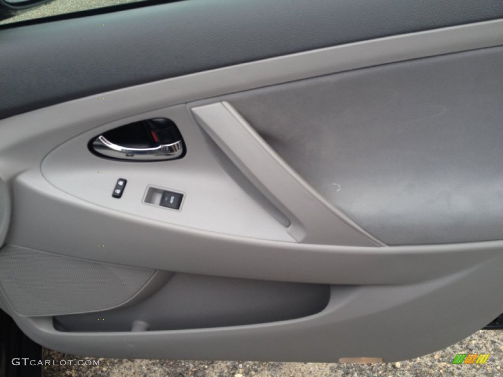 2010 Camry LE - Magnetic Gray Metallic / Ash Gray photo #26