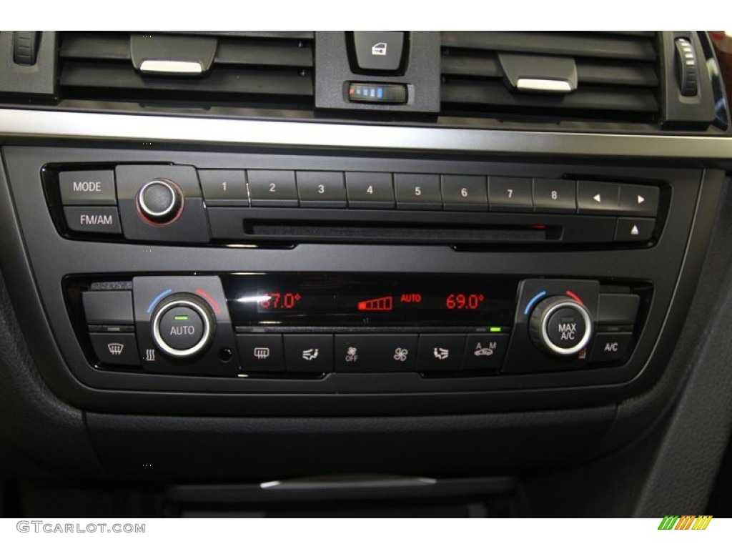 2013 BMW 3 Series 328i Sedan Controls Photo #79671222
