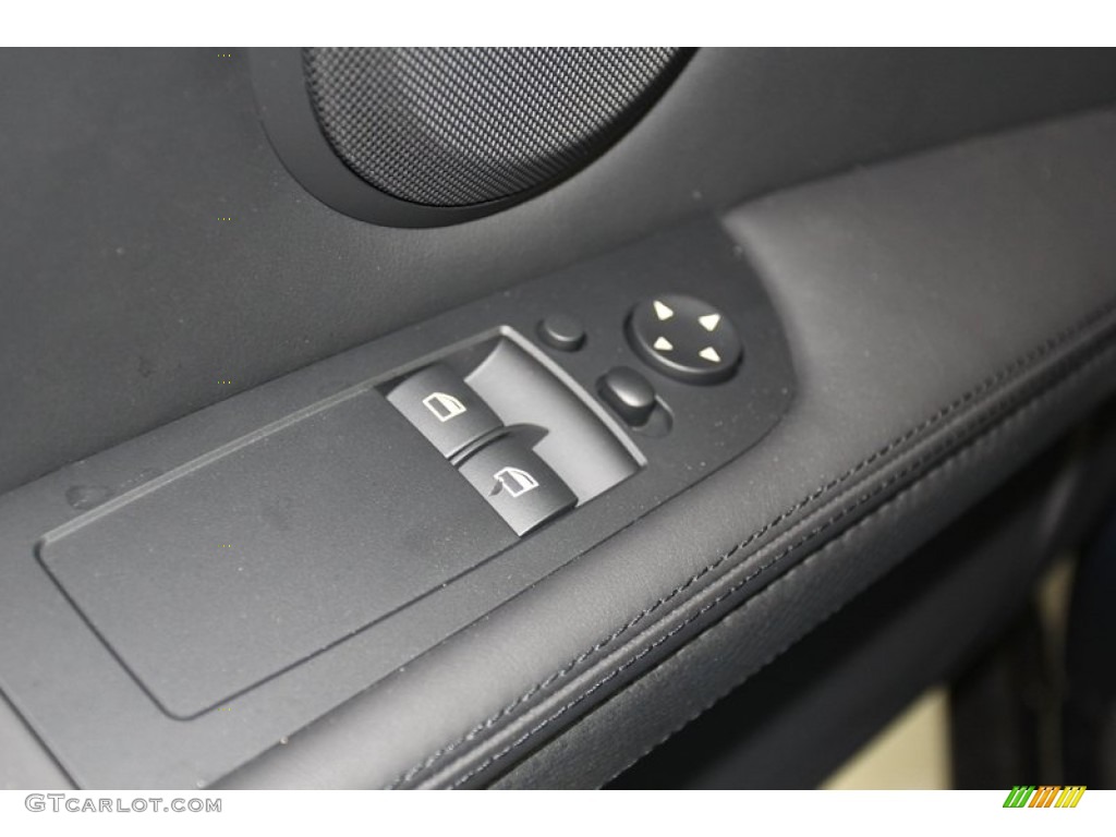 2013 BMW M3 Coupe Controls Photo #79672844