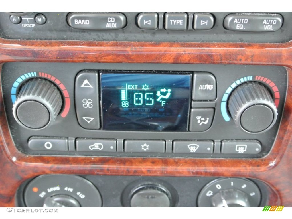 2005 GMC Envoy Denali 4x4 Controls Photos