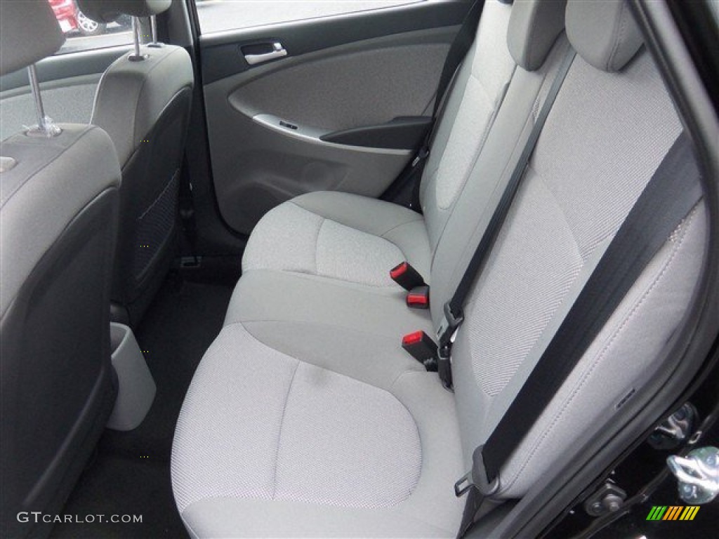 2013 Hyundai Accent GS 5 Door Rear Seat Photos