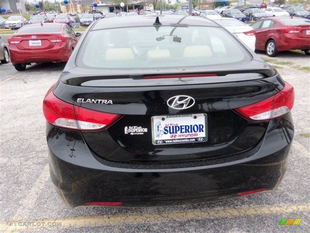 2013 Elantra GLS - Black / Beige photo #5