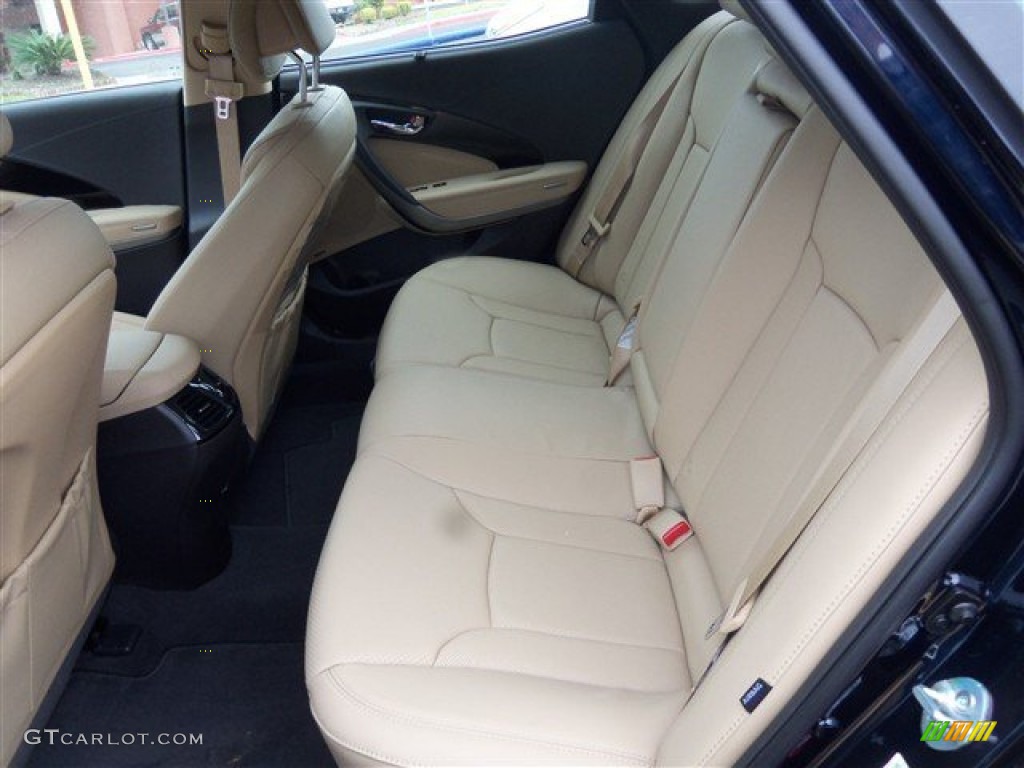 2013 Hyundai Azera Standard Azera Model Rear Seat Photos