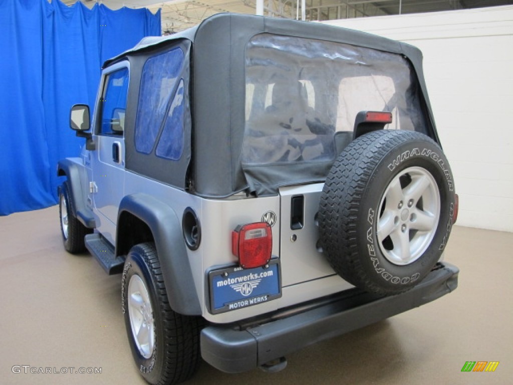 2004 Wrangler Sport 4x4 - Bright Silver Metallic / Dark Slate Gray photo #5