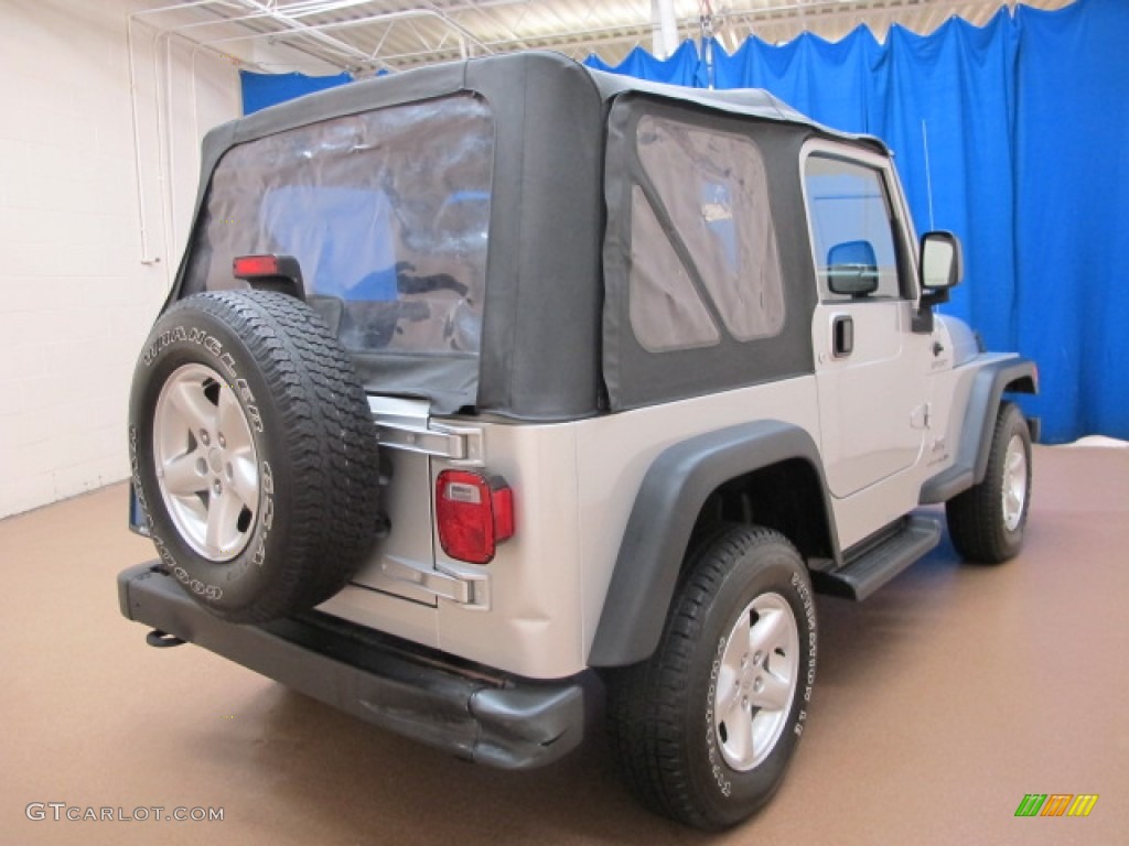2004 Wrangler Sport 4x4 - Bright Silver Metallic / Dark Slate Gray photo #7