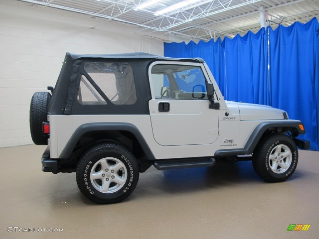 2004 Wrangler Sport 4x4 - Bright Silver Metallic / Dark Slate Gray photo #8