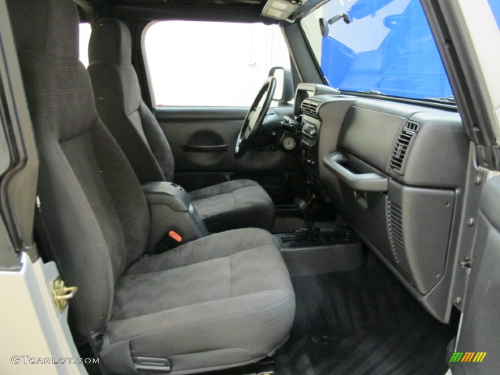 2004 Wrangler Sport 4x4 - Bright Silver Metallic / Dark Slate Gray photo #17