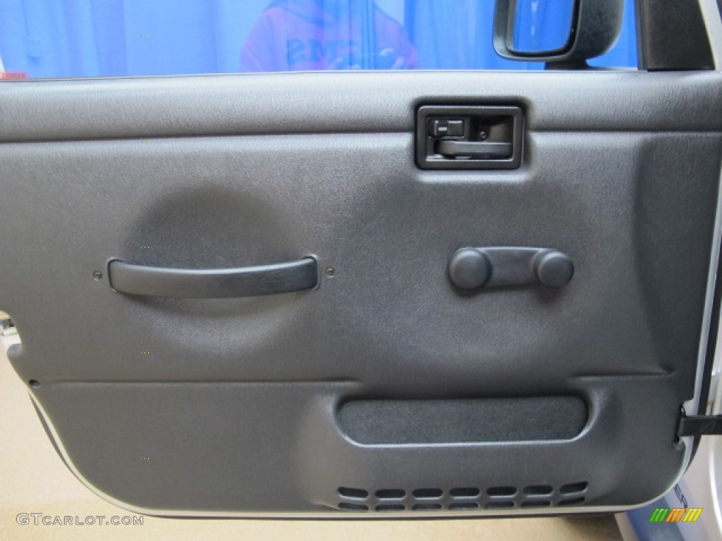 2004 Wrangler Sport 4x4 - Bright Silver Metallic / Dark Slate Gray photo #26