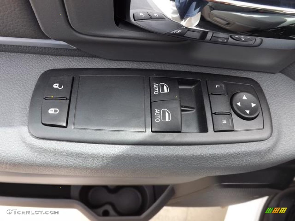 2013 Ram 1500 SLT HFE Regular Cab Controls Photo #79676706