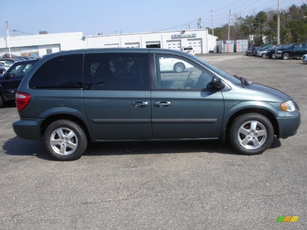 Magnesium Green Pearl 2007 Dodge Caravan SXT Exterior Photo #79679102