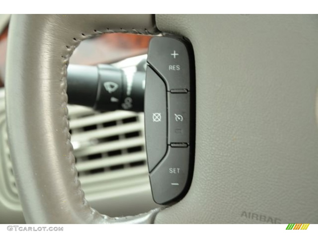 2009 Buick LaCrosse CXL Controls Photo #79681953