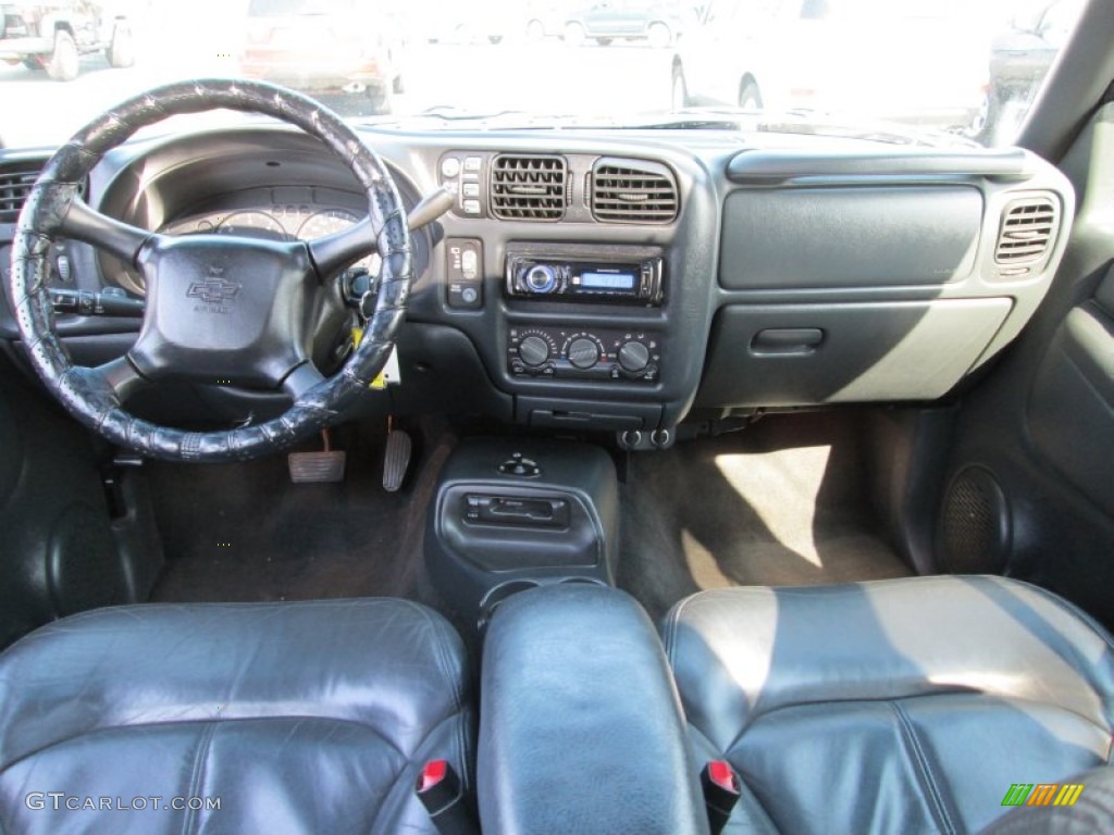 2000 Chevrolet Blazer LT 4x4 Dashboard Photos