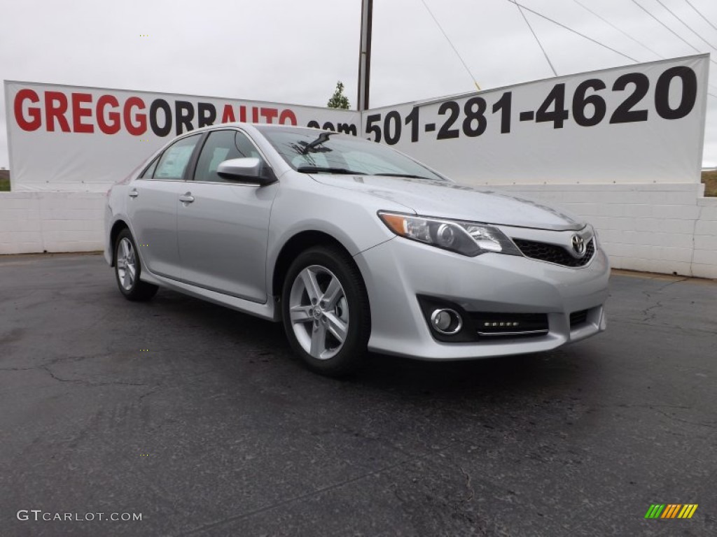 2013 Camry SE - Classic Silver Metallic / Black photo #1