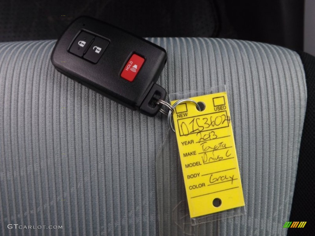 2013 Toyota Prius c Hybrid Three Keys Photos