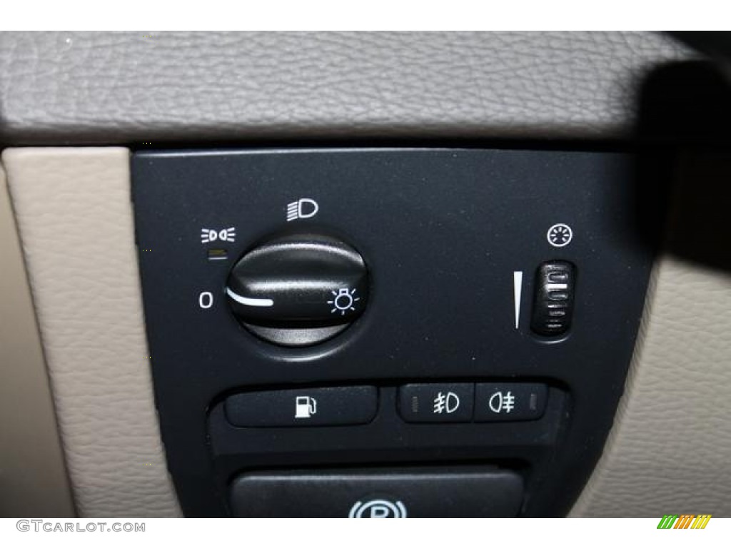 2008 Volvo XC90 3.2 AWD Controls Photo #79683942