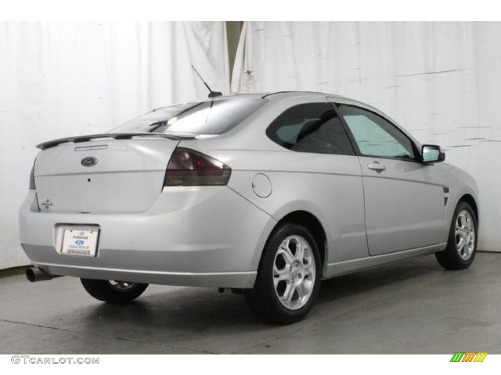 2008 Focus SE Coupe - Silver Frost Metallic / Charcoal Black photo #6