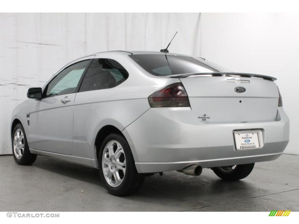 2008 Focus SE Coupe - Silver Frost Metallic / Charcoal Black photo #10