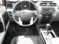 Black - 4Runner SR5 4x4 Photo No. 5