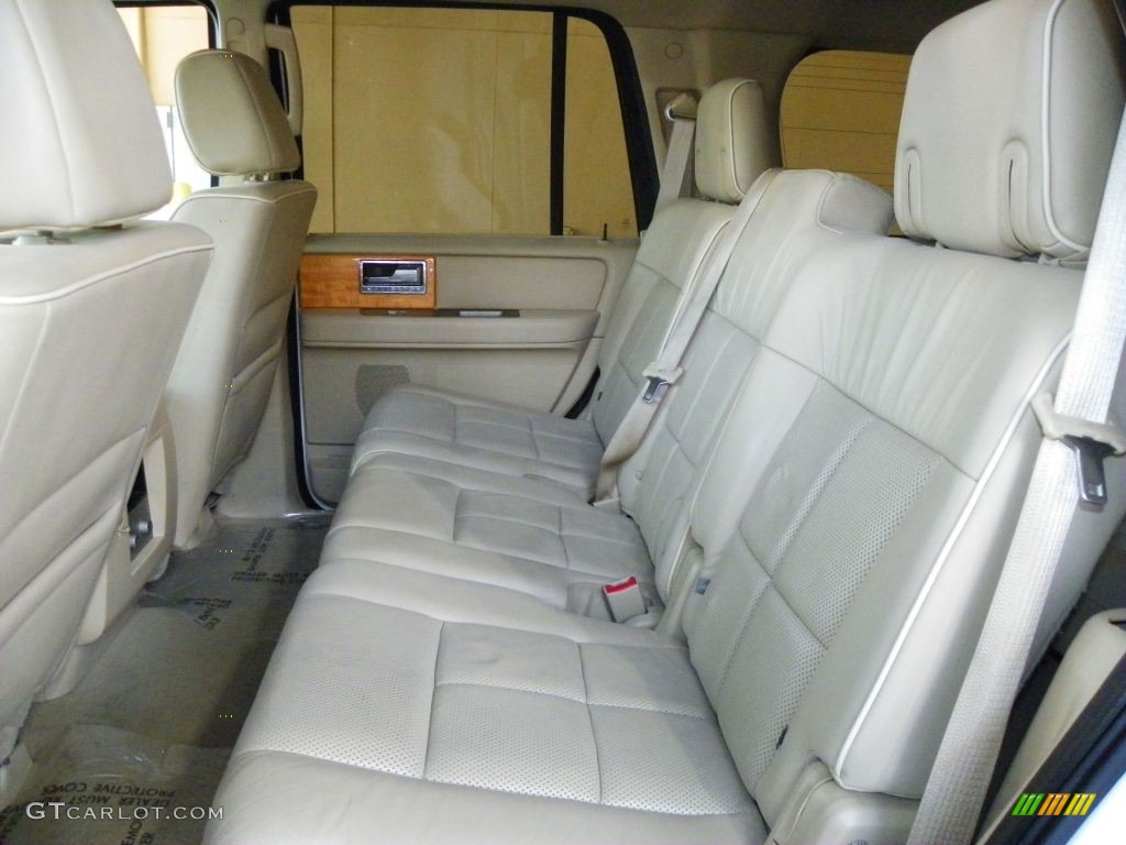 2007 Navigator Luxury - White Chocolate Tri-Coat / Stone photo #9