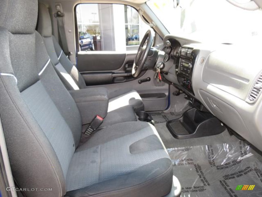 Medium Dark Flint Interior 2004 Mazda B-Series Truck B3000 Cab Plus Photo #79688983