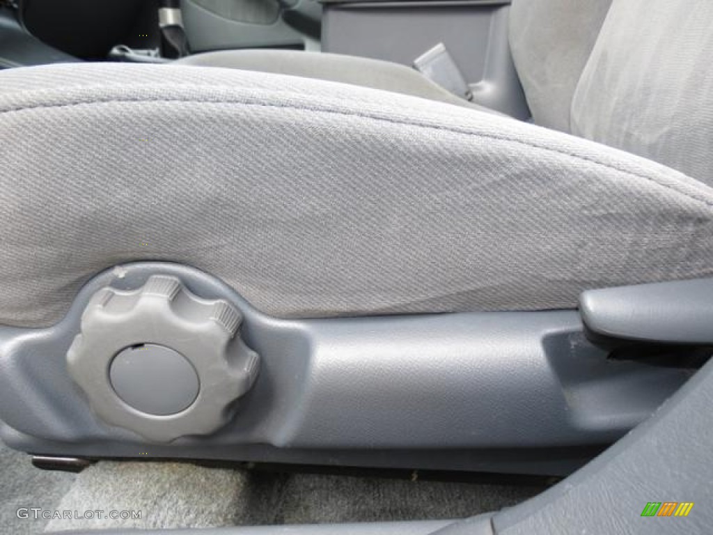 2004 Honda Civic LX Sedan Front Seat Photo #79689274