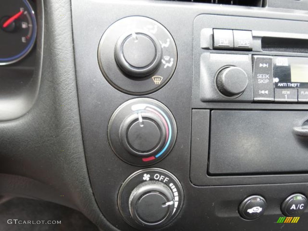 2004 Honda Civic LX Sedan Controls Photo #79689349
